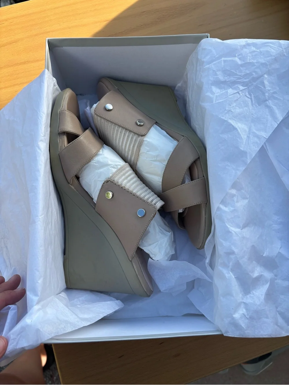 Aquatalia Beige Leather Wedge Slide Sandals Slip-On Strappy Women’s US 9.5